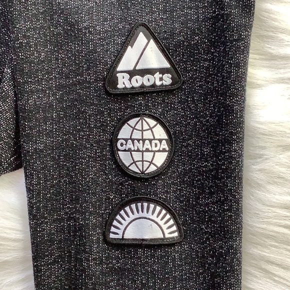 ROOTS Mont Tremblant Canada Sweatshirt - Picture 10 of 12